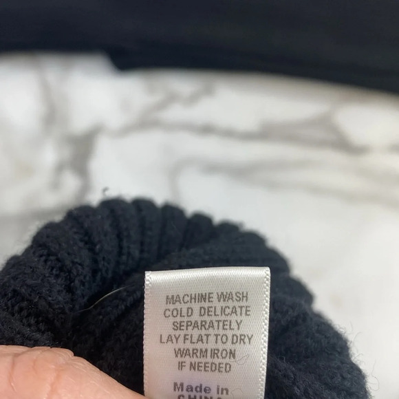 Monrow Elbow Slash Sweater Dress Womens Size Small Black Wool Cotton Ribbed Knit - Picture 11 of 12